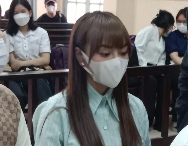 trang-nemo-cung-dong-pham-tiep-tuc-hau-toa-sau-thoi-gian-nhap-vien (1)