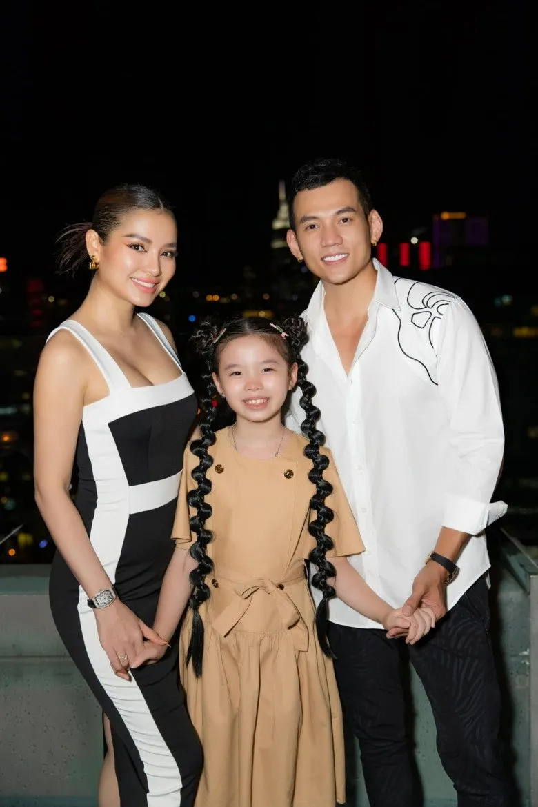 ly-binh-buc-xuc-len-tieng-vu-con-chung-con-rieng-sau-khi-phuong-trinh-jolie-ha-sinh-quy-tu-noi-doa-1-dieu (3)