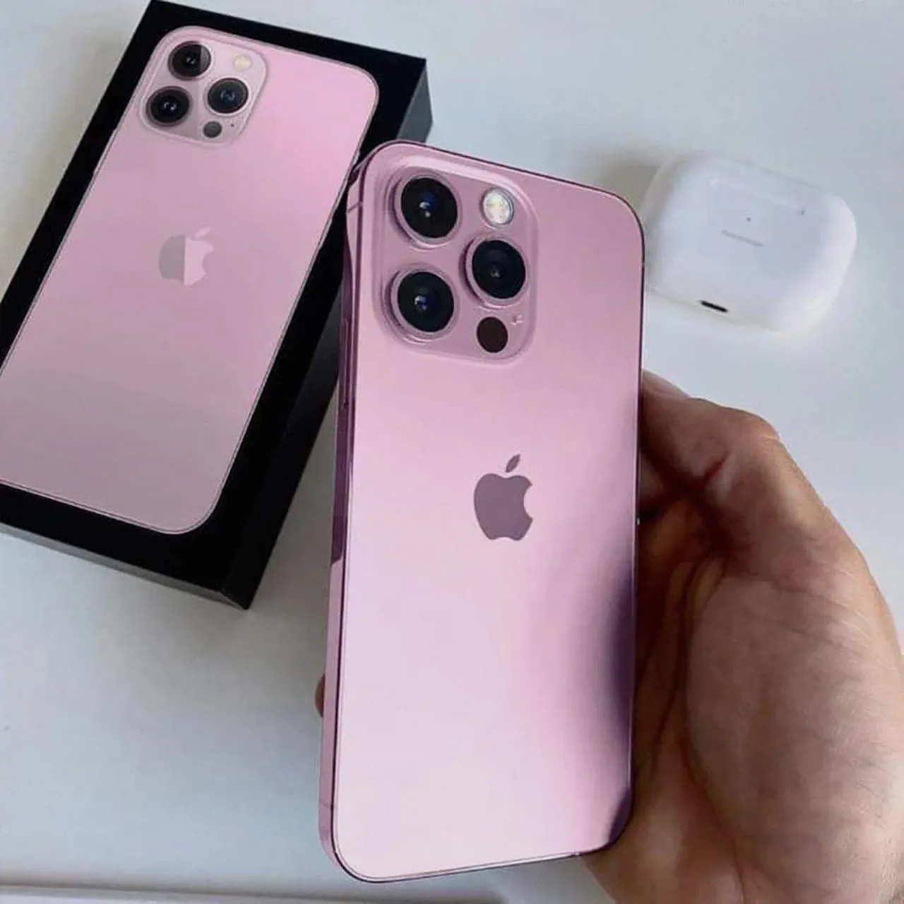 iphone-15-lo-mau-dac-biet-full-series-11-mau-moi-an-tuong-nhat-la-mau-phuc-bon-tu-cuc-ky-hut-mat(2)