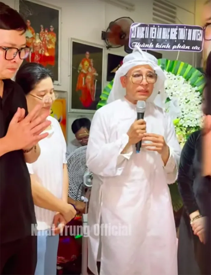 mc-thanh-bac-u-sau-doi-tang-vua-khoc-vua-quy-goi-noi-mot-deu-voi-em-gai-khien-nhieu-nguoi-xot-xa (7)