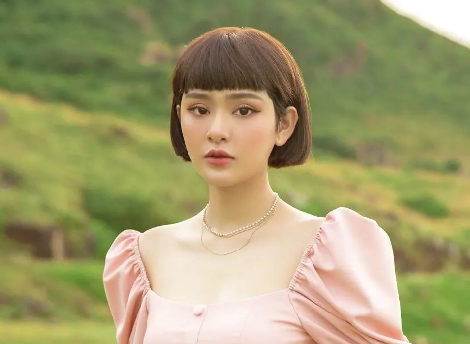 to-mo-cuoc-song-hien-tai-cua-hien-ho-sau-khi-bi-khan-gia-tay-chay-lang-biet-tam-va-lay-dong-nghiep-giai-nghe-som (3)