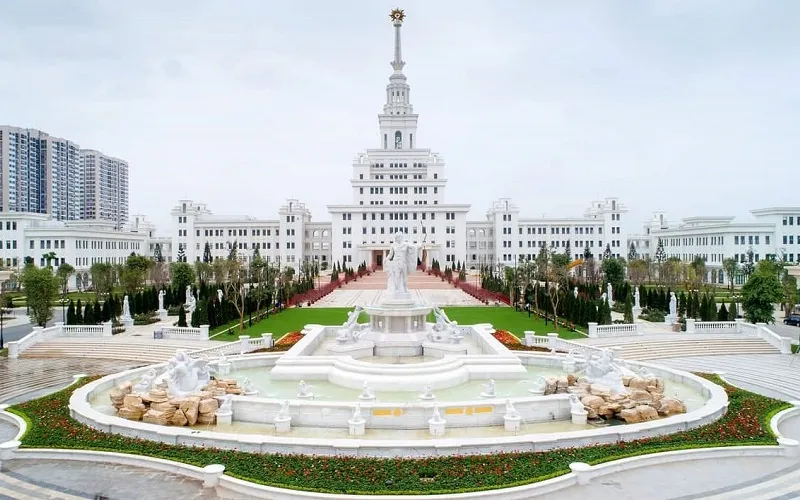 7-truong-dai-hoc-o-viet-nam-hoc-xong-ra-truong-de-xin-viec-co-truong-con-dung-top-dau-the-gioi (13)