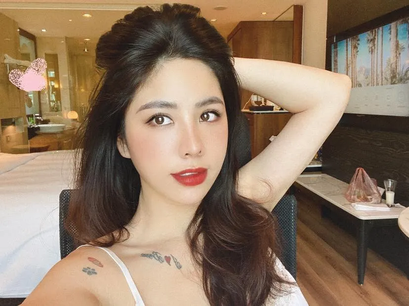 danh-tinh-nu-co-pho-dep-nhat-viet-nam-me-don-than-2-con-u40-nhan-sac-nhu-thieu-nu (17)