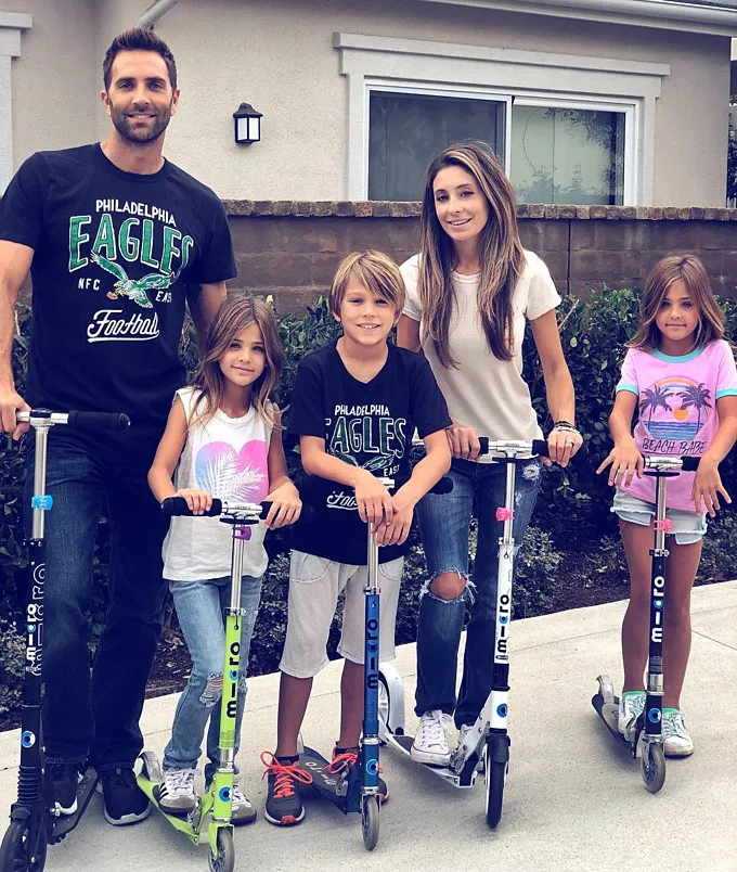 cap-sinh-doi-co-doi-mat-biec-dep-nhat-the-gioi-nhan-sac-luc-lon-nhu-tac-tuong-khien-ca-the-gioi-chao-dao (5)