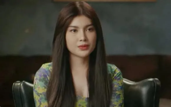 lily-chen-bat-ngo-di-dan-mat-ke-thu-ba-noi-ro-moi-quan-he-cua-kha-ngan-voi-chong-minh (5)