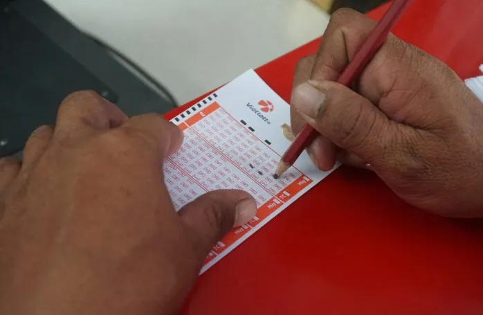 su-dunu-ngay-sinh-cua-vo-va-con-de-mua-ve-so-nguoi-dan-cong-trung-giai-doc-dac-225-ty-dong (6)