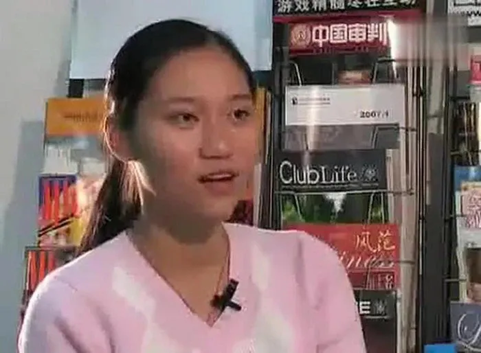 thi-sinh-di-thi-quen-ghi-ten-ngu-guc-tren-ban-thi-sau-khi-cong-bo-ket-qua-khien-ca-tinh-lang-di (3)