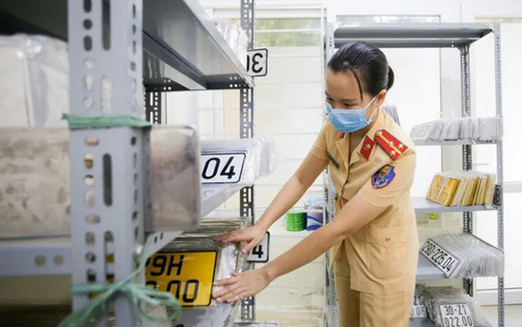 loat-xe-bien-so-nay-se-khong-nam-trong-dien-duoc-dinh-danh-bien-so-sau-ngay-15-8-nguoi-dan-luu-y-keo-thiet (2)