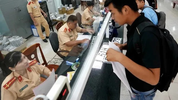 ke-tu-ngay-15-8-nguoi-co-nhieu-xe-may-bien-so-dinh-danh-cho-chiec-xe-thu-hai-thu-ba-duoc-cap-nhu-the-nao (8)