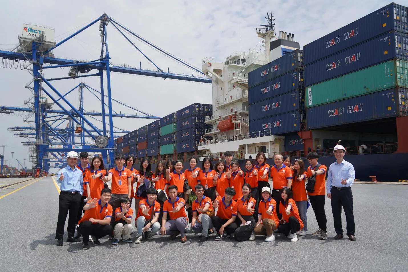 7-nganh-nghe-can-nhan-luc-nhat-hien-nay-hoc-xong-khong-lo-that-nghiep-sau-khi-ra-truong (7)