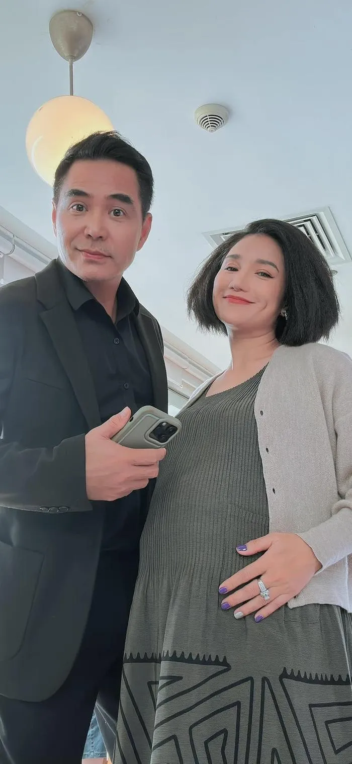 ba-moi-cat-tuong-lo-bung-bau-vuot-mat-khien-cdm-hoang-mang-nguoi-dan-ong-ke-can-hoa-ra-la-nguoi-quen-trong-showbiz (3)