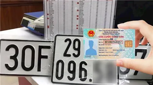 khong-doi-bien-so-xe-thanh-bien-dinh-danh-lieu-co-bi-xu-phat-rui-ro-cua-bien-so-dinh-danh-khong-chinh-chu (3)