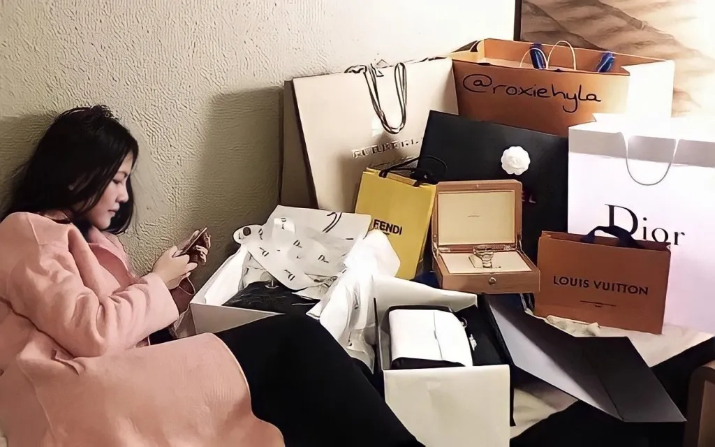 tai-sao-nguoi-ngheo-thuong-ton-nhieu-tien-cho-quan-ao-trong-khi-nguoi-giau-trong-khi-nguoi-giau-thi-khong (5)