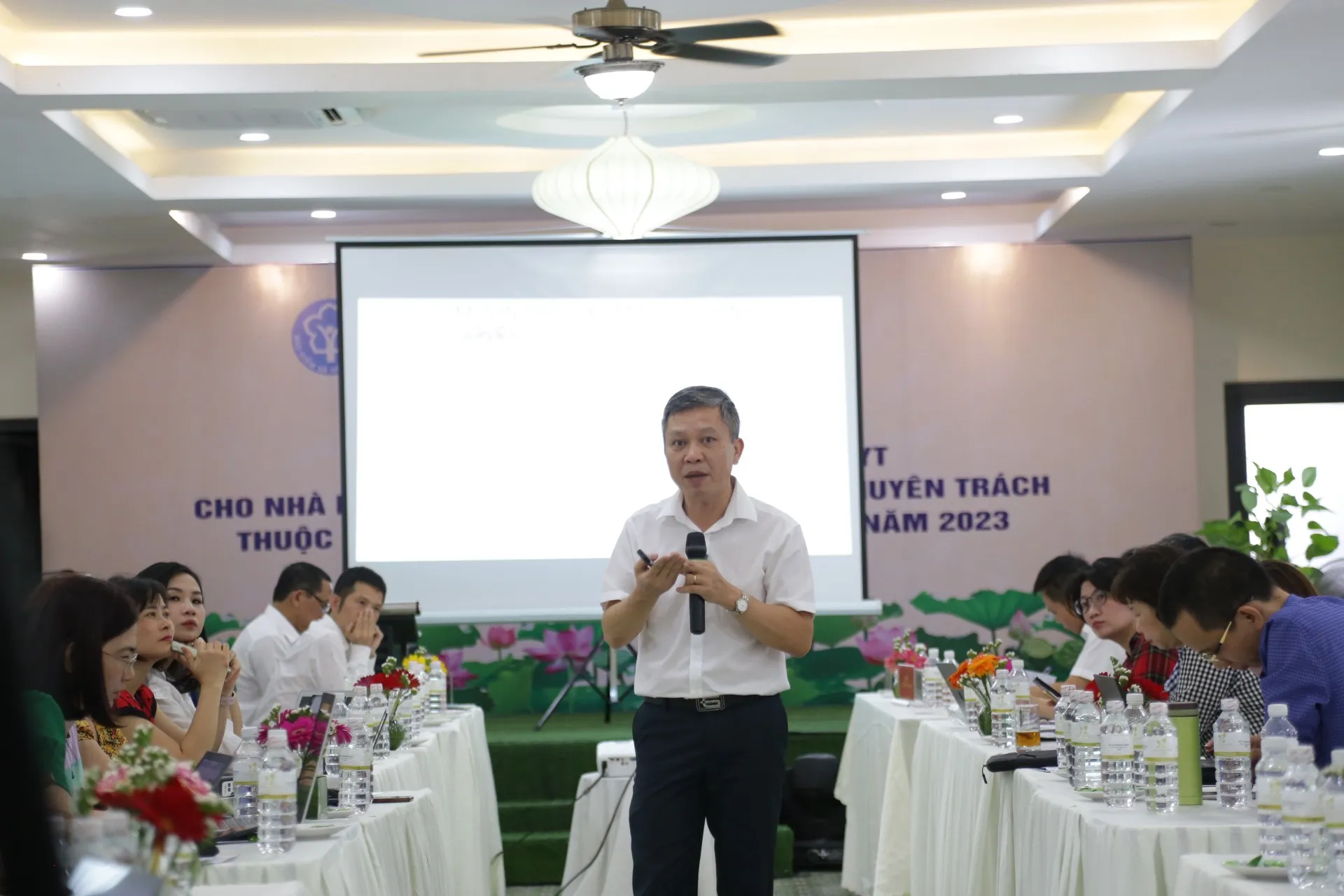 thuc-trang-truc-loi-bhyt-benh-nhan-duoc-chan-doan-77-loai-benh-ke-155-loai-thuoc-uong-11000-vien-thuoc-de-1-nam-2-lan (5)