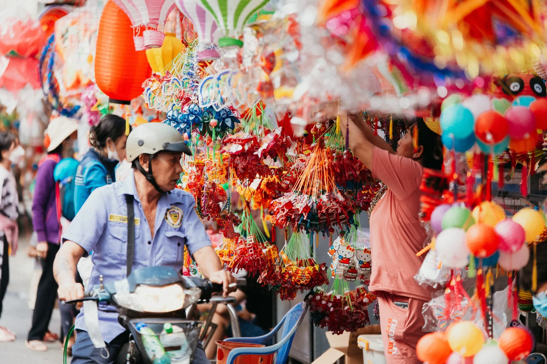nguoi-lao-dong-duoc-nghi-dip-tet-trung-thu-huong-nguyen-luong-khong-tinh-vao-ngay-phep-nam (3)
