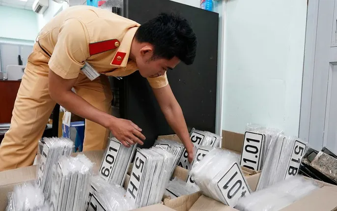 sau-ngay-15-8-xe-khong-chinh-chu-chua-chuyen-doi-chu-so-huu-bi-cong-an-xu-ly-nhu-the-nao (3)