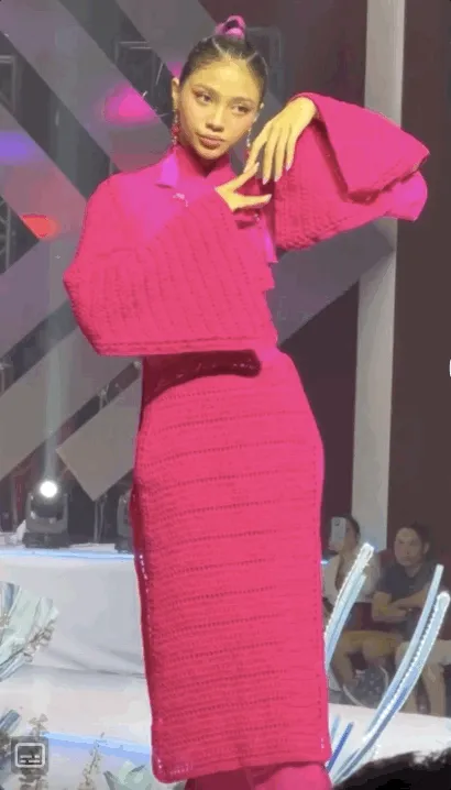 a-hau-minh-kien-vut-sang-thanh-ga-cung-thay-the-y-nhi-dam-nhan-vi-tri-quan-trong-lai-co-hanh-dong-gay-tranh-cai (1)