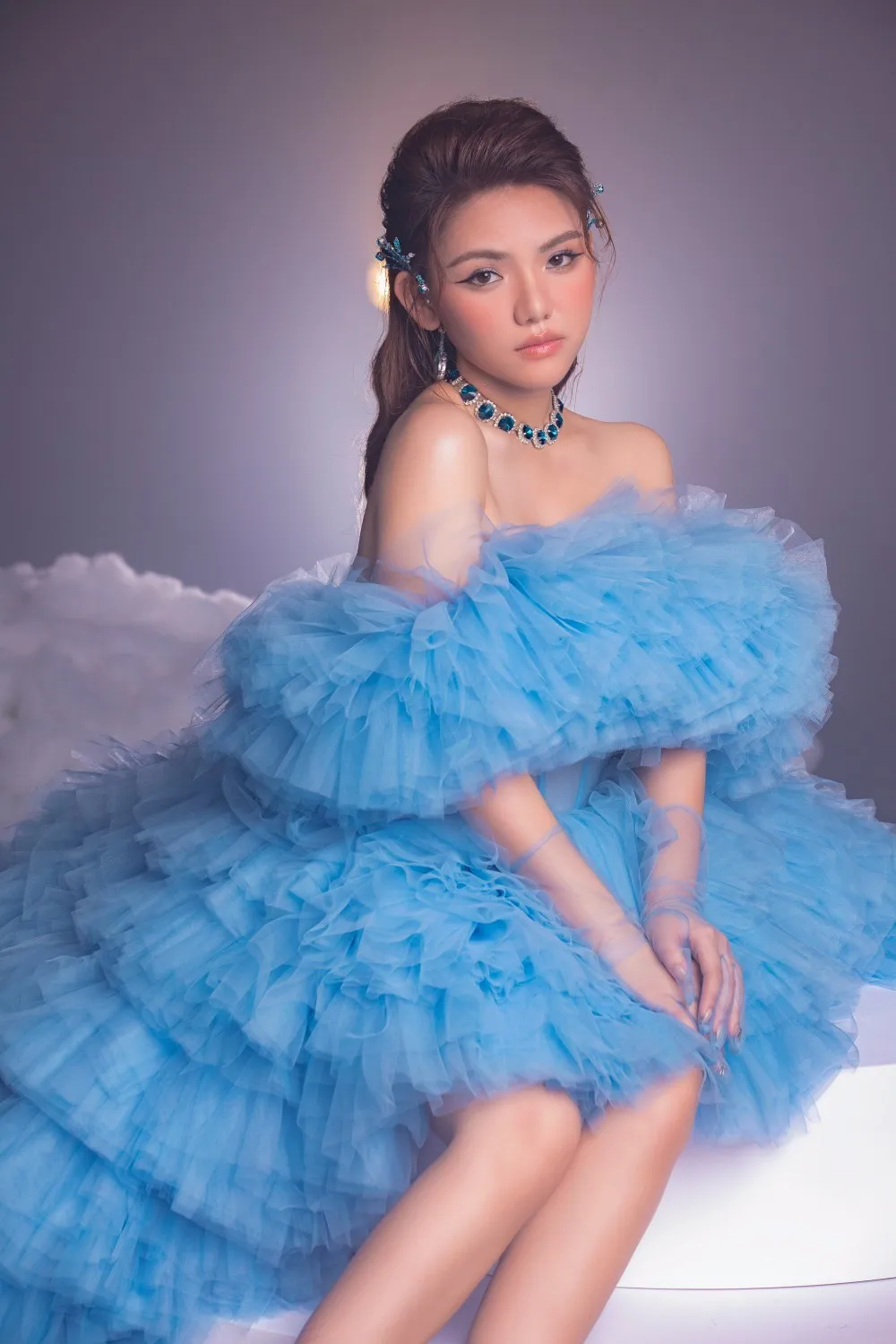 giong-ca-lady-may-ca-si-mat-na-khien-khan-gia-hoang-mag-khi-cong-khai-bi-tu-ky (8)