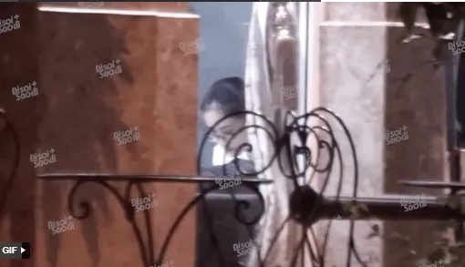 sau-nhieu-ngay-im-ang-hoa-hau-y-nhi-bi-bat-gap-lo-dien-sau-on-ao-lui-thui-lam-chuyen-sua-sai (1)