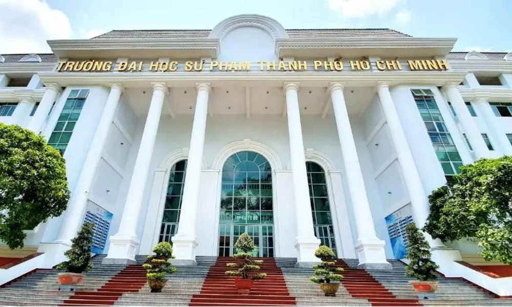 top-truong-dai-hoc-co-muc-hoc-phi-re-nhat-viet-nam-hoc-noi-bao-an-o-tro-cap-them-cho-sinh-vien-ra-truong-co-viec-ngay (1)