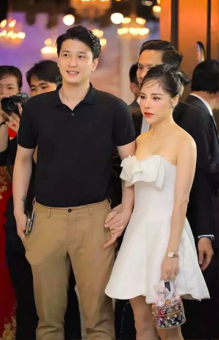 ban-gai-mang-thai-chua-bao-lau-huynh-anh-bat-ngo-con-khai-xin-loi-vi-ngoai-tinh-hoi-loi-noi-nguyen-nhan (2)