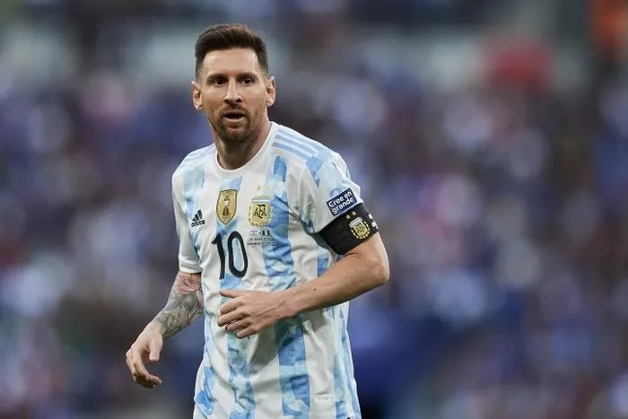 hot-messi-la-khach-moi-trong-san-pham-am-nhac-moi-cua-jack (4)