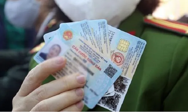 huong-dan-nhan-dien-can-cuoc-cong-dan-gan-chip-that-va-gia-nguoi-dan-can-nam-ro-de-tranh-bi-lua-dao (3)