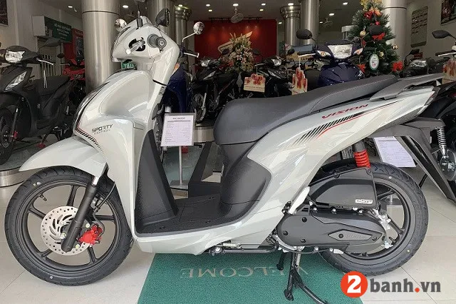 cap-nhat-gia-xe-honda-vision-thang-9-2023-co-phien-ban-nao-giam-sau-khien-dan-tinh-do-xo-xuong-tien (5)