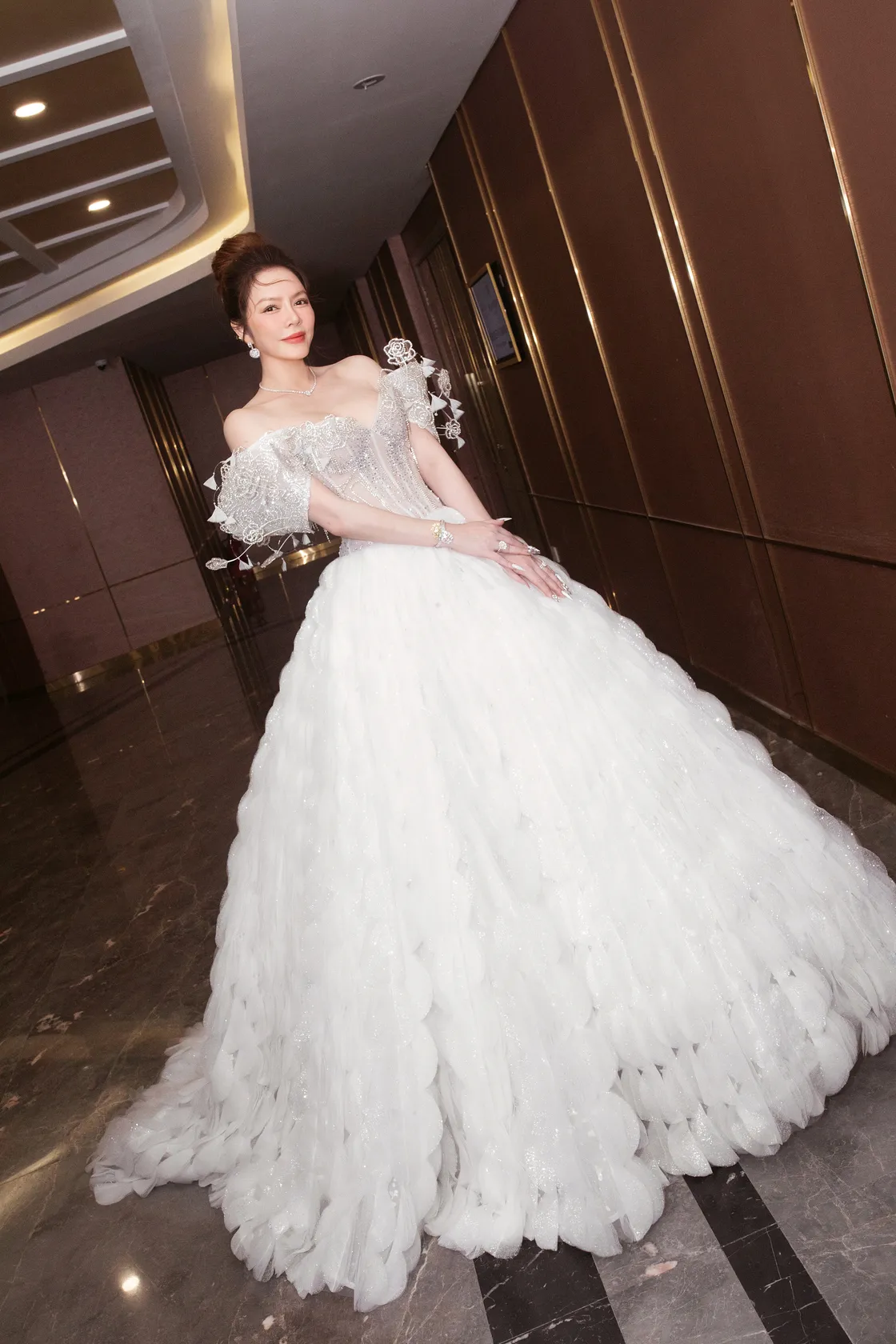 ly-nha-ky-xin-via-lay-chong-tu-ha-ho-thanh-hang-tuyen-bo-se-bo-si-dien-de-som-yen-be-gia-that (8)