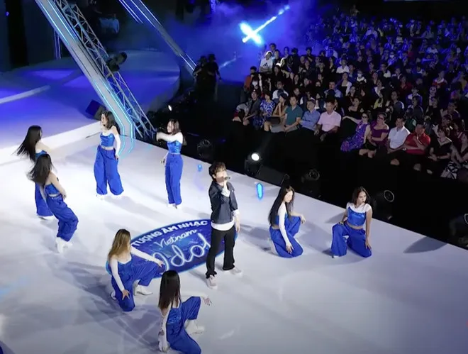 xon-xao-chuyen-ha-anh-tuan-bi-cat-song-khoi-vietnam-idol-ly-do-gi-ma-gay-tranh-cai (5)