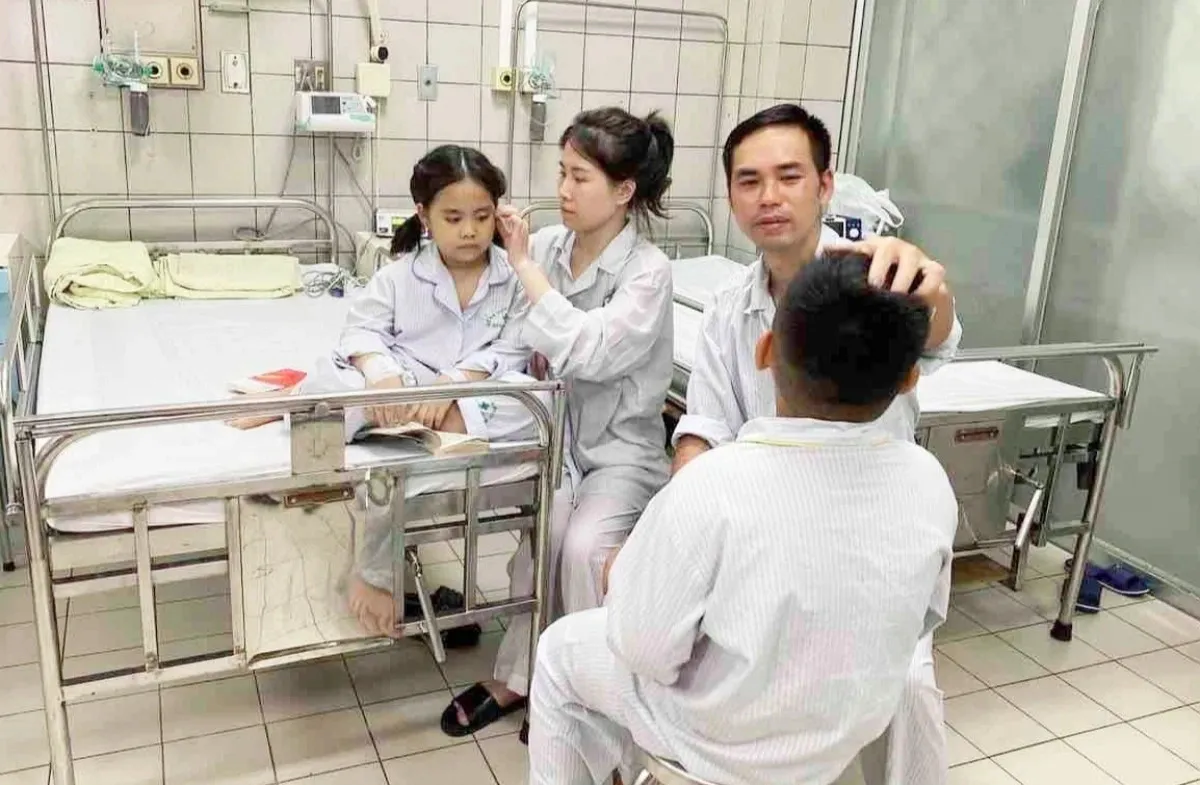 gia-dinh-5-nguoi-song-sot-trong-vu-chay-chung-cu-mini-ke-lai-phut-thoat-than-bang-canh-don-gian-ai-cung-nen-hoc (4)