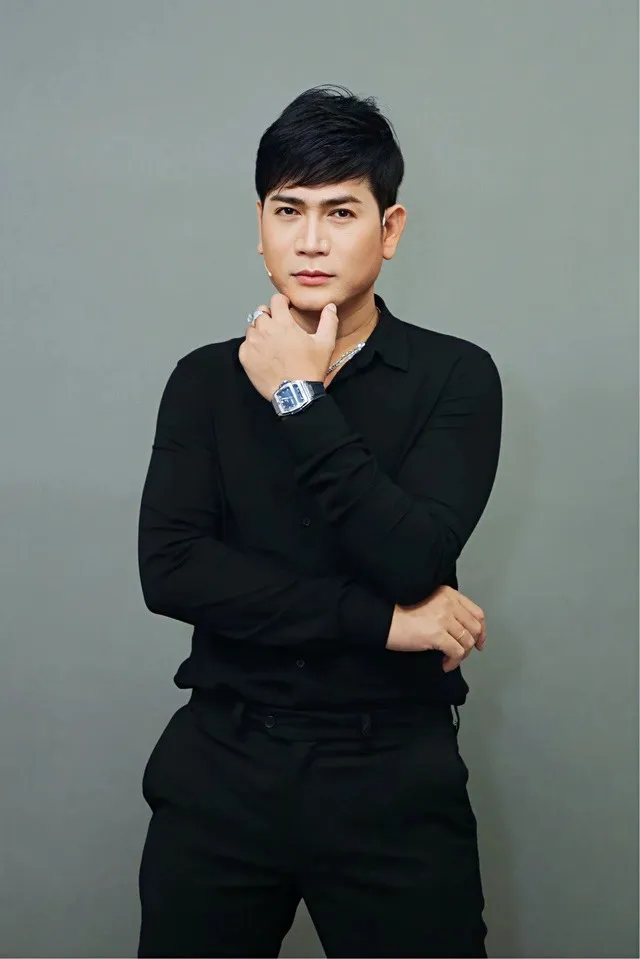 Quách Thành Danh: Từng bị tai nạn lật xe 4 mét nhưng cố hát, cuộc sống nước ngoài vất vả quay về Việt Nam - ảnh 2