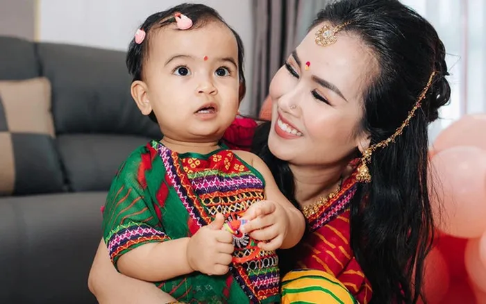 co-chong-giau-nut-vach-vo-ha-tram-cho-con-hoc-truong-binh-dan (6)