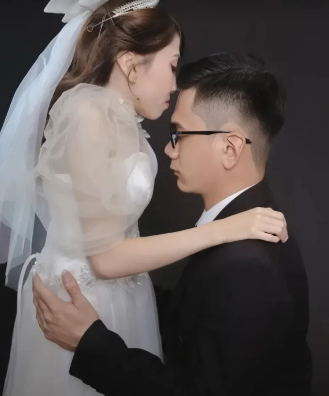 co-dau-dong-nai-nang-20kg-lay-chong-cao-to-nho-nham-luot-mxh-phan-ung-cua-nha-trai-gay-xon-xao (4)