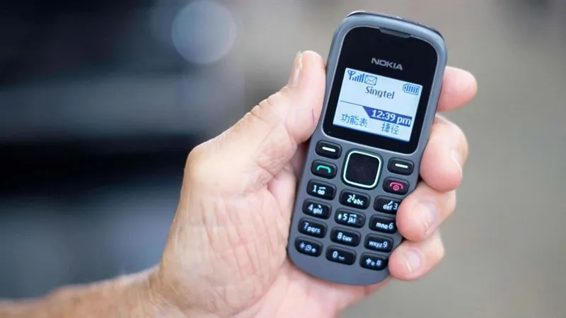 dien-thoai-thuan-2g-3g-tai-viet-nam-se-bo-khoa-may-tu-thang-12-2023-hang-loat-cuc-gach-doi-cu-khong-the-su-dung (2)