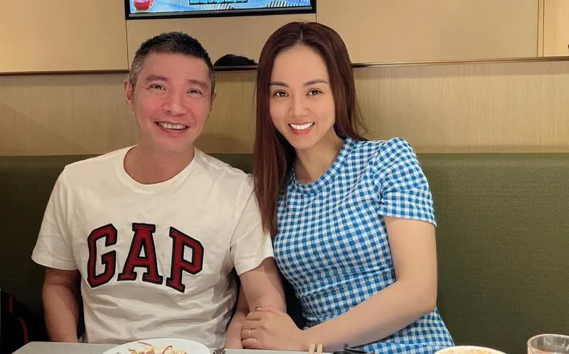 vo-nsnd-cong-ly-hot-hoang-cho-biet-chong-bi-nga-nha-tam-dong-trang-thai-xot-xa-he-lo-tinh-hinh-suc-khoe (4)