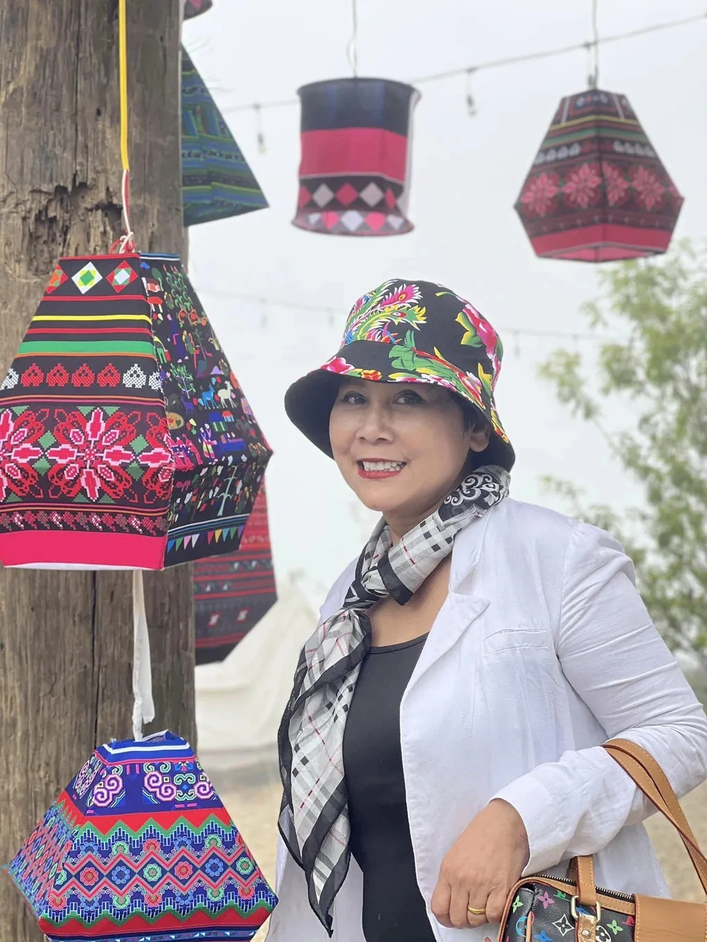 nu-nsnd-cua-viet-nam-u60-buon-vi-khong-con-cai-mua-san-mo-phan-tren-doi-chuan-bi-truoc-cho-su-ra-di (8)