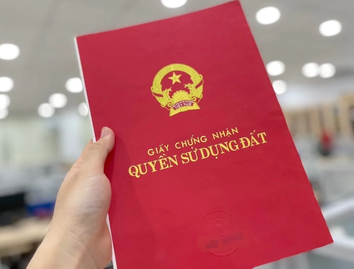 mua-ban-dat-bang-giay-viet-tay-co-duoc-cap-so-do-khong-thong-tin-quan-trong-nhung-it-nguoi-nam-ro (4)