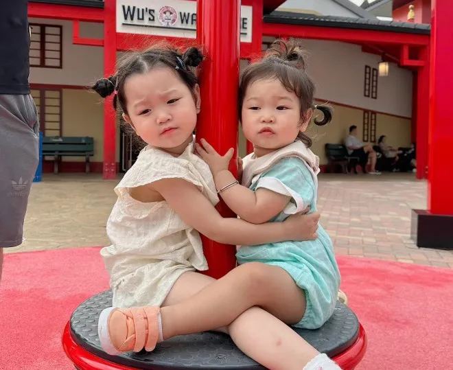 ong-bo-co-ho-ham-sinh-duoc-2-co-con-gai-dat-ten-doc-la-hiem-ai-nghi-ra-moi-co-be-co-2-ten-khai-sinh (3)