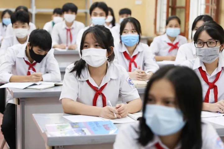 phu-huynh-phan-anh-viec-thu-chi-cua-truong-con-trai-hoc-lop-12-bi-truong-tu-choi-giao-duc-phai-nghi-hoc (4)