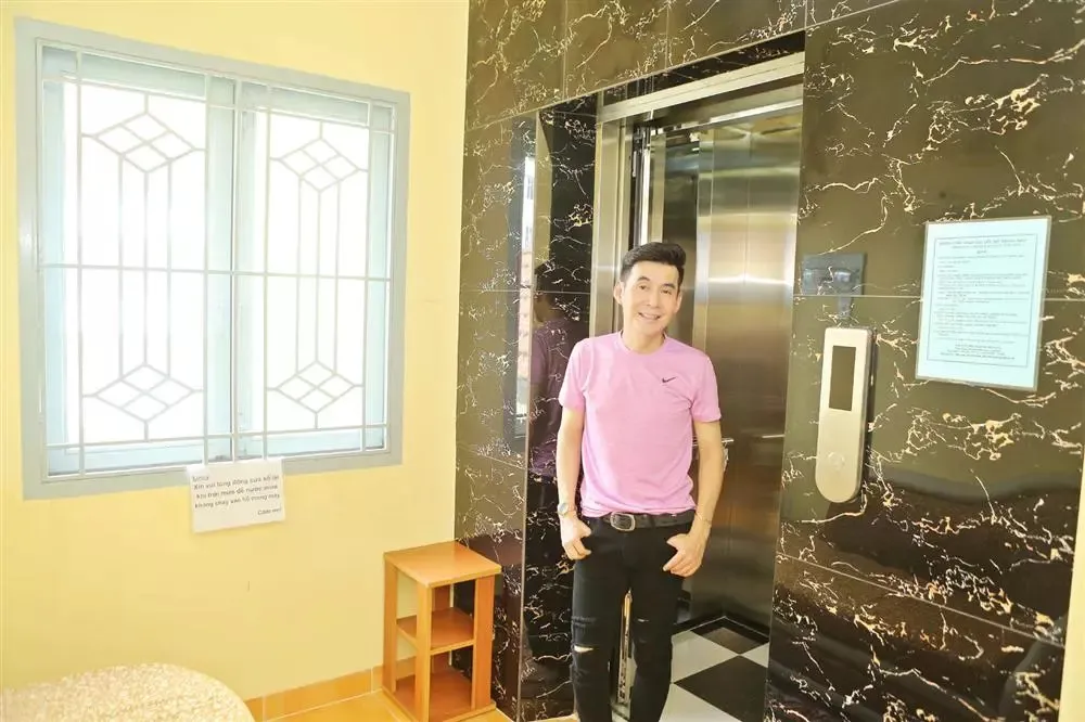 ca-si-doan-truong-thu-nhap-500-trieu-dong-thang-chanh-long-bi-hoi-anh-la-ai (31)