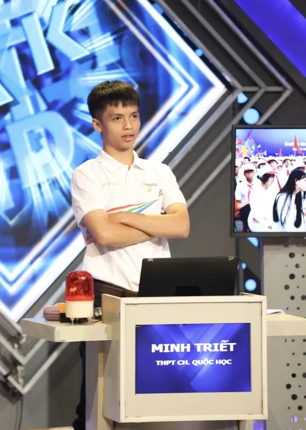 nam-sinh-nhuong-cau-hoi-trong-duong-len-dinh-olympia-len-tieng-tu-nhan0bat-luc-vi-moi-thu-khong-theo-ke-hoach (5)