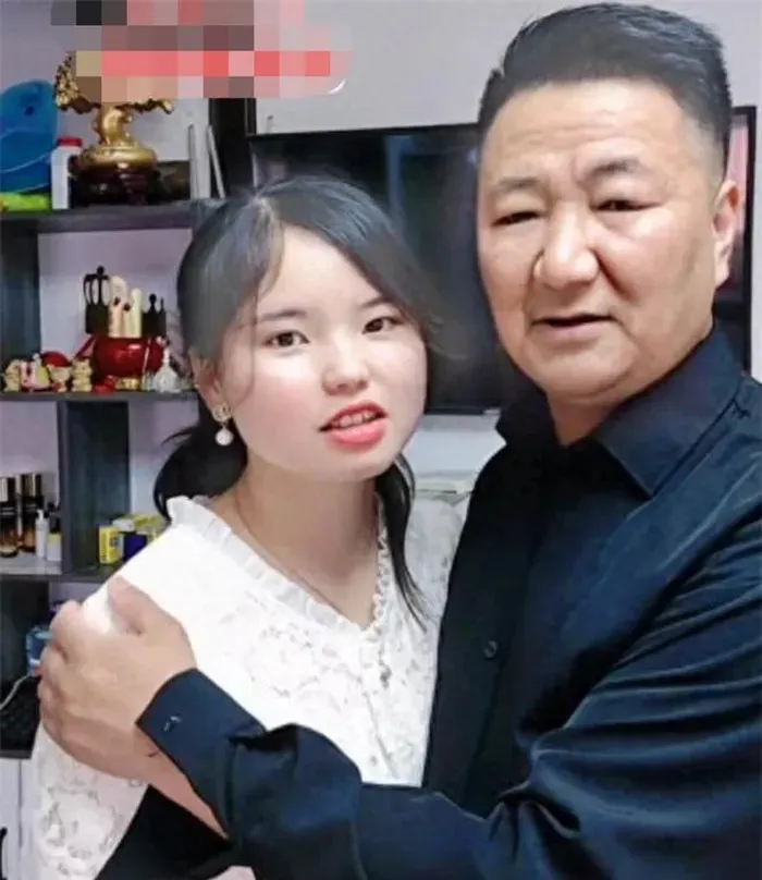 nguoi-dan-ong-u60-cuoi-vo-tre-kem-35-tuoi-tiet-lo-da-chi-6-ty-va-mot-can-nha-de-ruoc-vo-ve-nha (5)