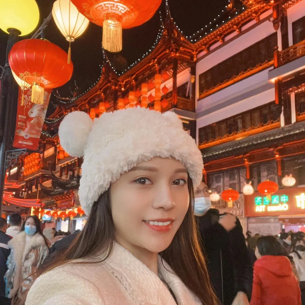 du-dam-cuoi-trung-quoc-gai-viet-soc-truoc-phong-tuc-dac-biet-ban-tiec-hon-30-mon-mc-doc-to-chuyen-te-nhi (6)