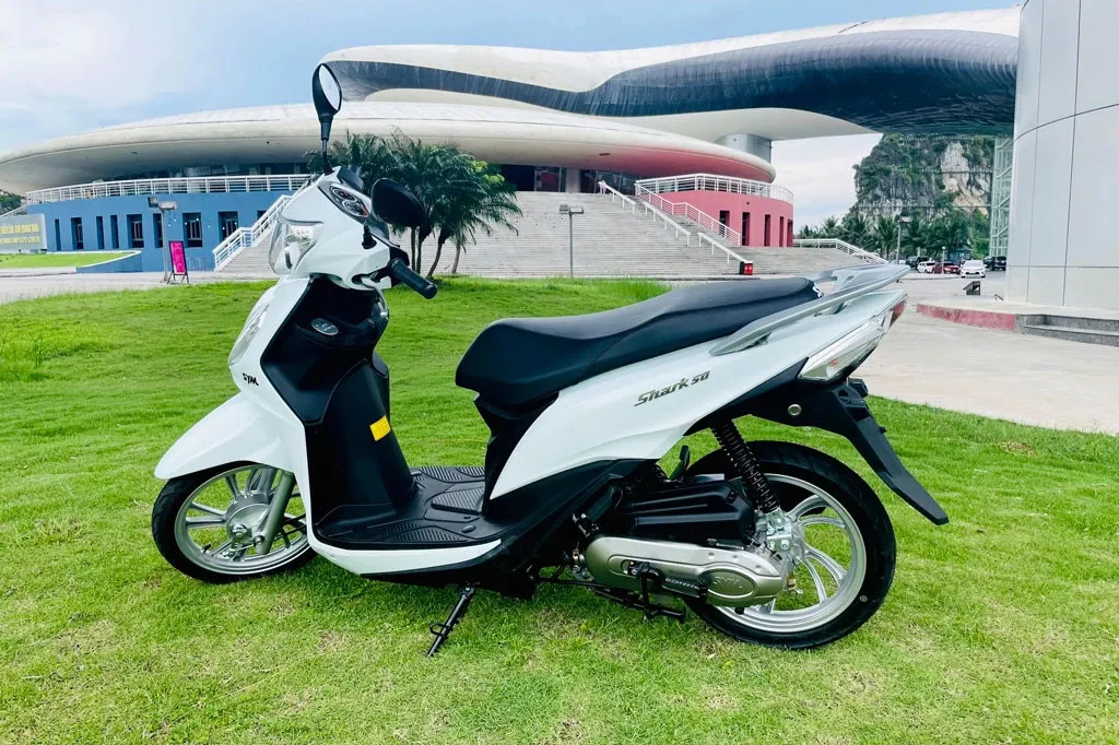 can-canh-mau-xe-tay-thiet-ke-dep-lan-at-honda-vision-gia-cuc-ngon-chi-24-5-trieu-dong (3)