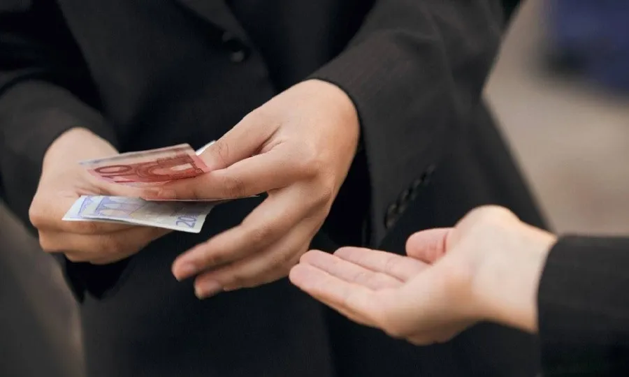 chuyen-khoan-nham-600-trieu-dong-nguoi-dan-ong-dau-dau-khi-doi-phuong-dong-y-tra-nhung-toa-an-lai-khong-cho (14)