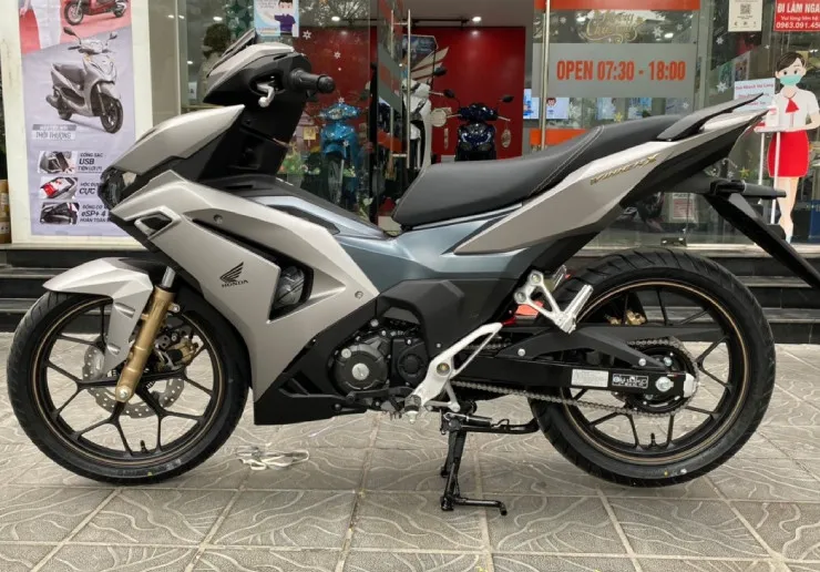 gia-xe-viet-giam-bat-ngo-honda-vision-re-nhta-tu-dau-nam-toi-nay-air-black-winner-x-giam-14-trieu-dong (13)