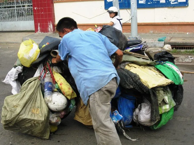 cu-ong-nhat-ve-chai-kiem-song-thi-nhat-trung-3-ky-vang-dem-ban-duoc-4-trieu-thi-ta-hoa-co-vat-ngan-ty (11)