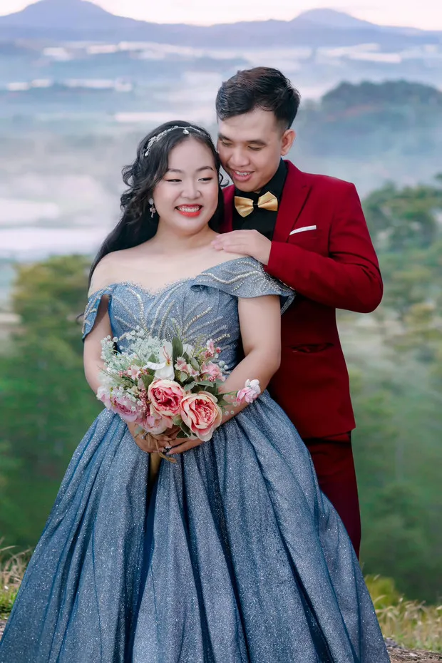 lua-studio-chup-anh-cuoi-theo-so-thich-cua-me-chong-co-dau-khoc-het-nuoc-mat-nhan-ve-kiep-nan (41)