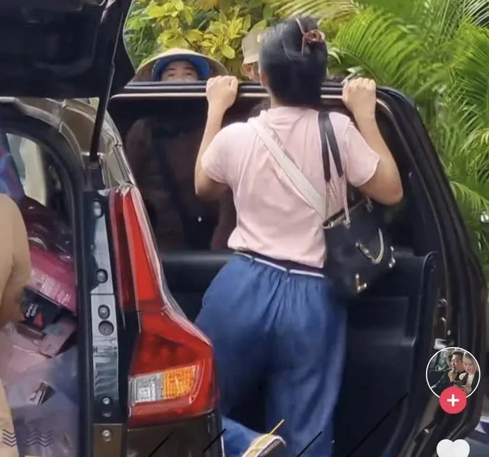 con-gai-ngut-vu-linh-ke-lai-nhung-ngay-cuoi-doi-cua-ba-tran-troi-1-dieu-den-nay-moi-duoc-tiet-lo (41)